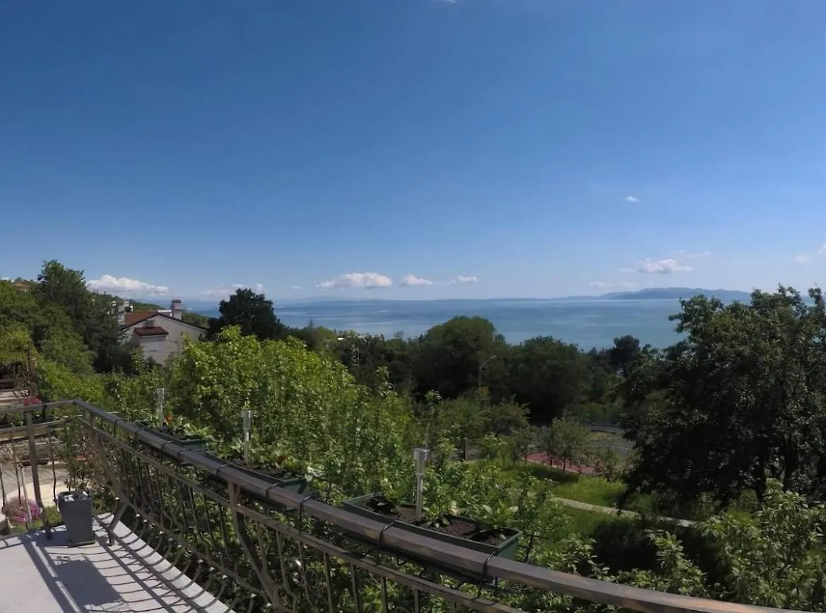 4*Diversity Of Choice, Convenience Of Proximity Apartment Opatija